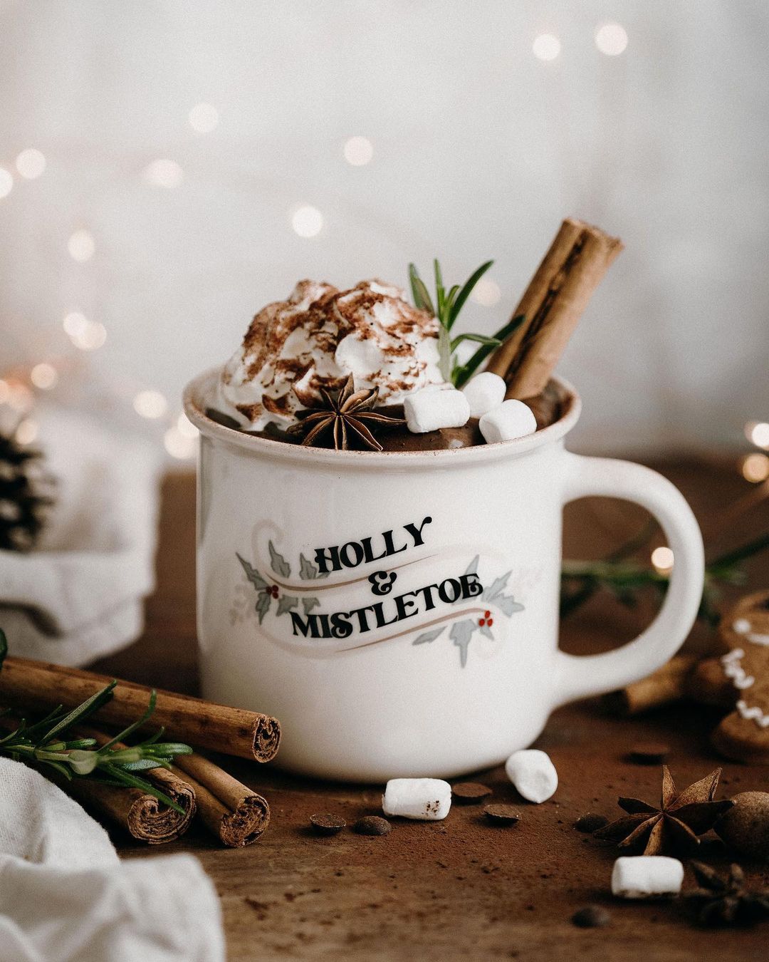 Holly & Mistletoe Mug